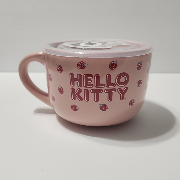 Hello kitty Strawberry ceramic soup mug with pressure release lid NWT - Picture 4 of 4